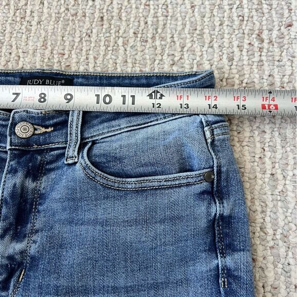 Judy Blue Fray Hem Bootcut Jeans - Picture 10 of 14